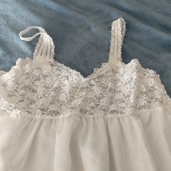 Lingerie nightgown - Picture 4 of 5